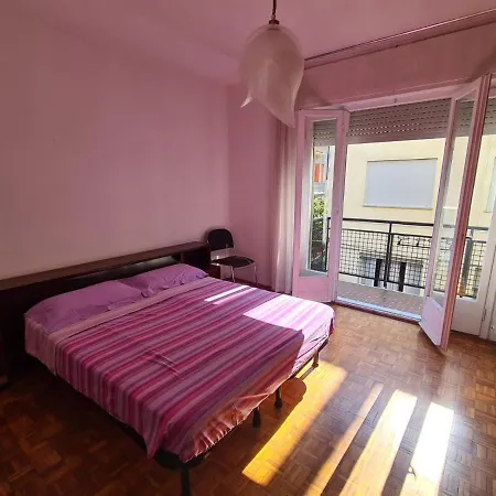 Lido Sunset Apartment *
